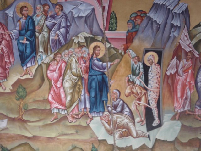 Jesus Raises Lazarus From The Grave